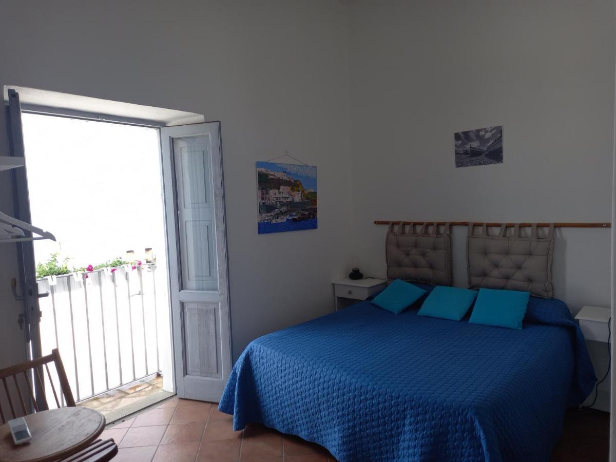 Bed and Breakfast La Casa Di Zeffiro Мальфа Номер фото