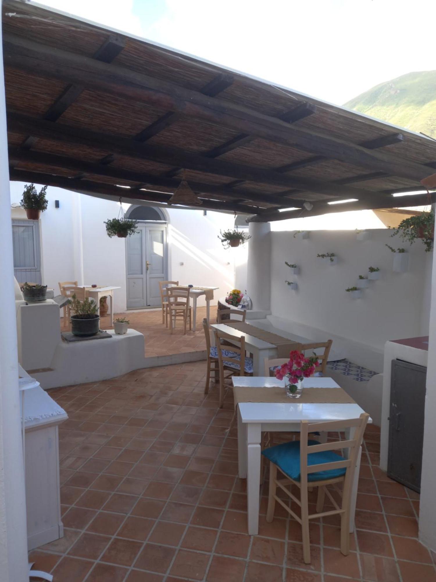 Bed and Breakfast La Casa Di Zeffiro Мальфа Экстерьер фото